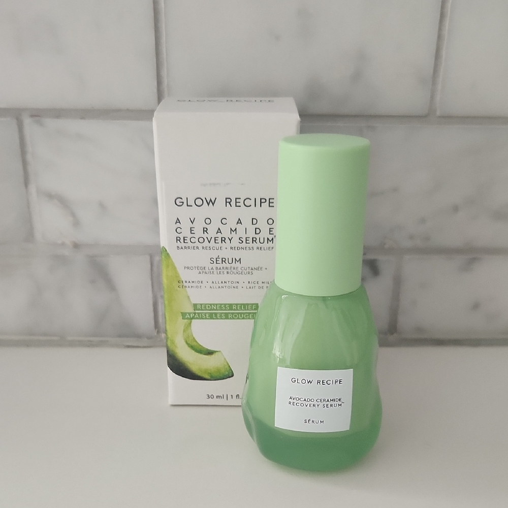 Glow Recipe Avocado Ceramide Serum - Light Green